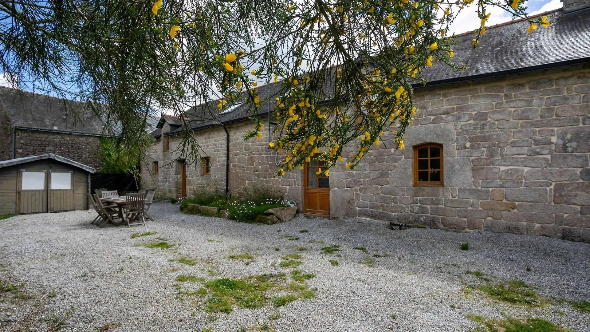 Holiday home Gite Relax A La Campagne Guern France